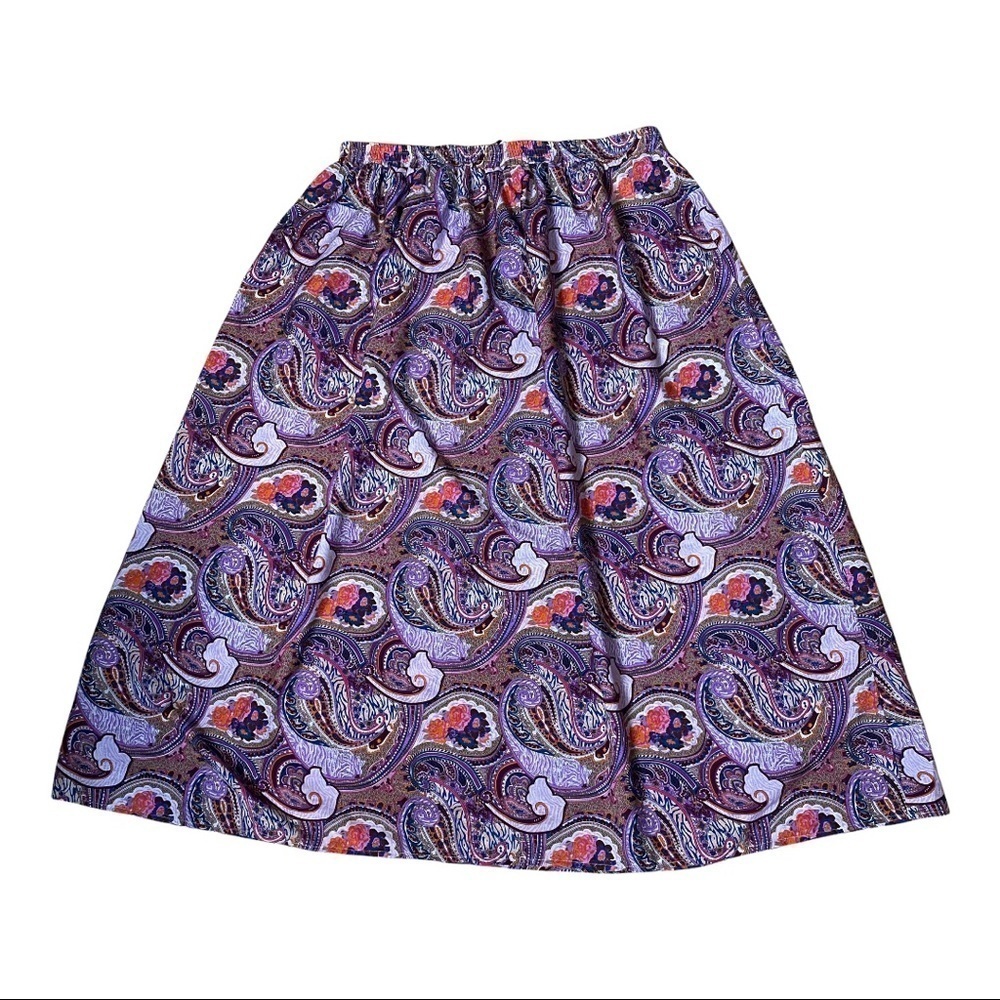 NWT Boohoo Paisley Maxi Skirt. Size 18